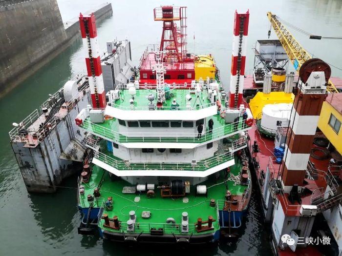 湖北能源巡线员罗叶的故事 