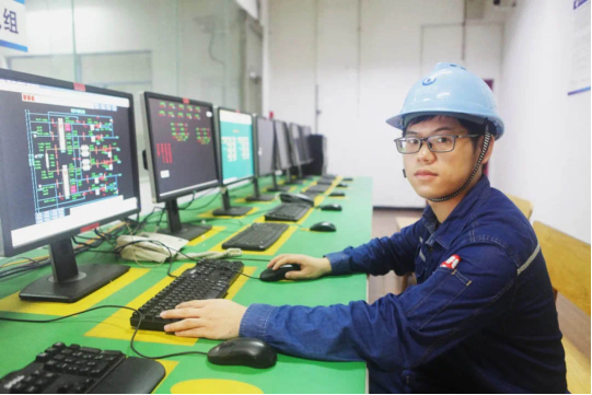 所有奋斗终将闪灼——三峡青年加入天下行业职业手艺竞赛 