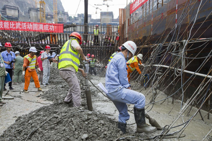 白鹤滩工程建设者2018年职业手艺交锋活动圆满竣事 