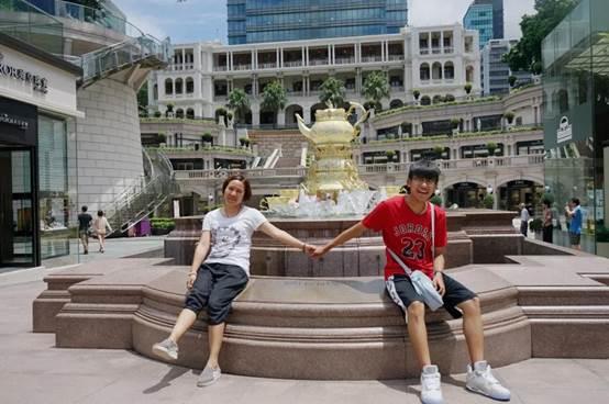 三峡各人庭里涌现的 “天下最美家庭” 